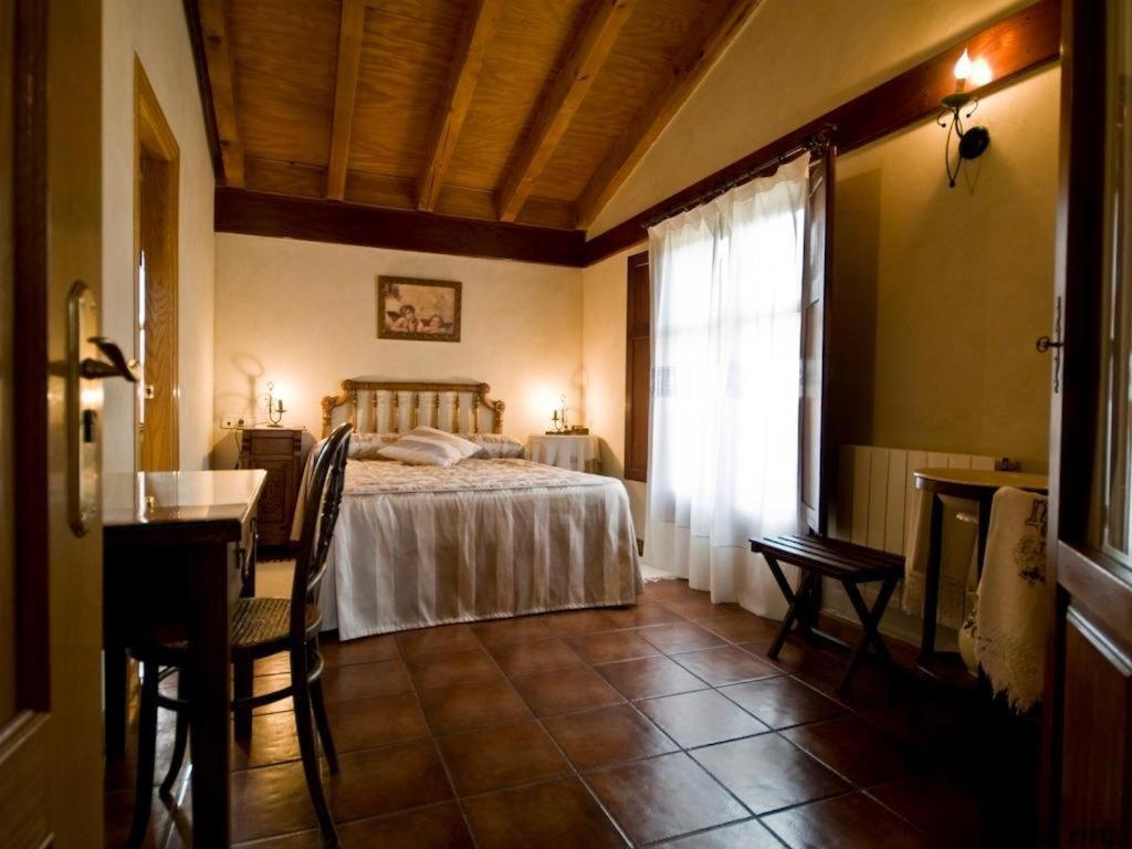 Casa Rural El Meson บริออเนส ภายนอก รูปภาพ