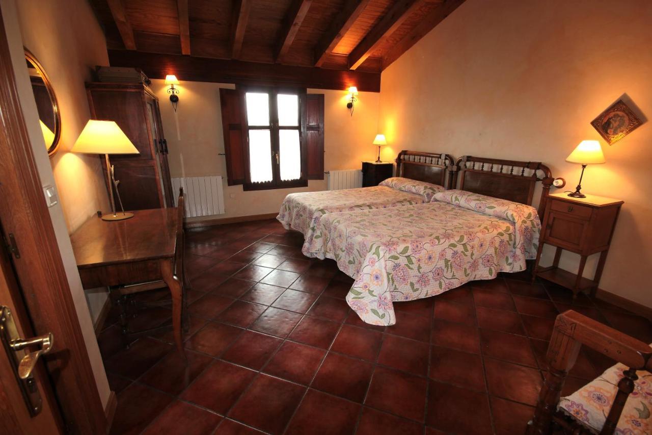 Casa Rural El Meson บริออเนส ภายนอก รูปภาพ