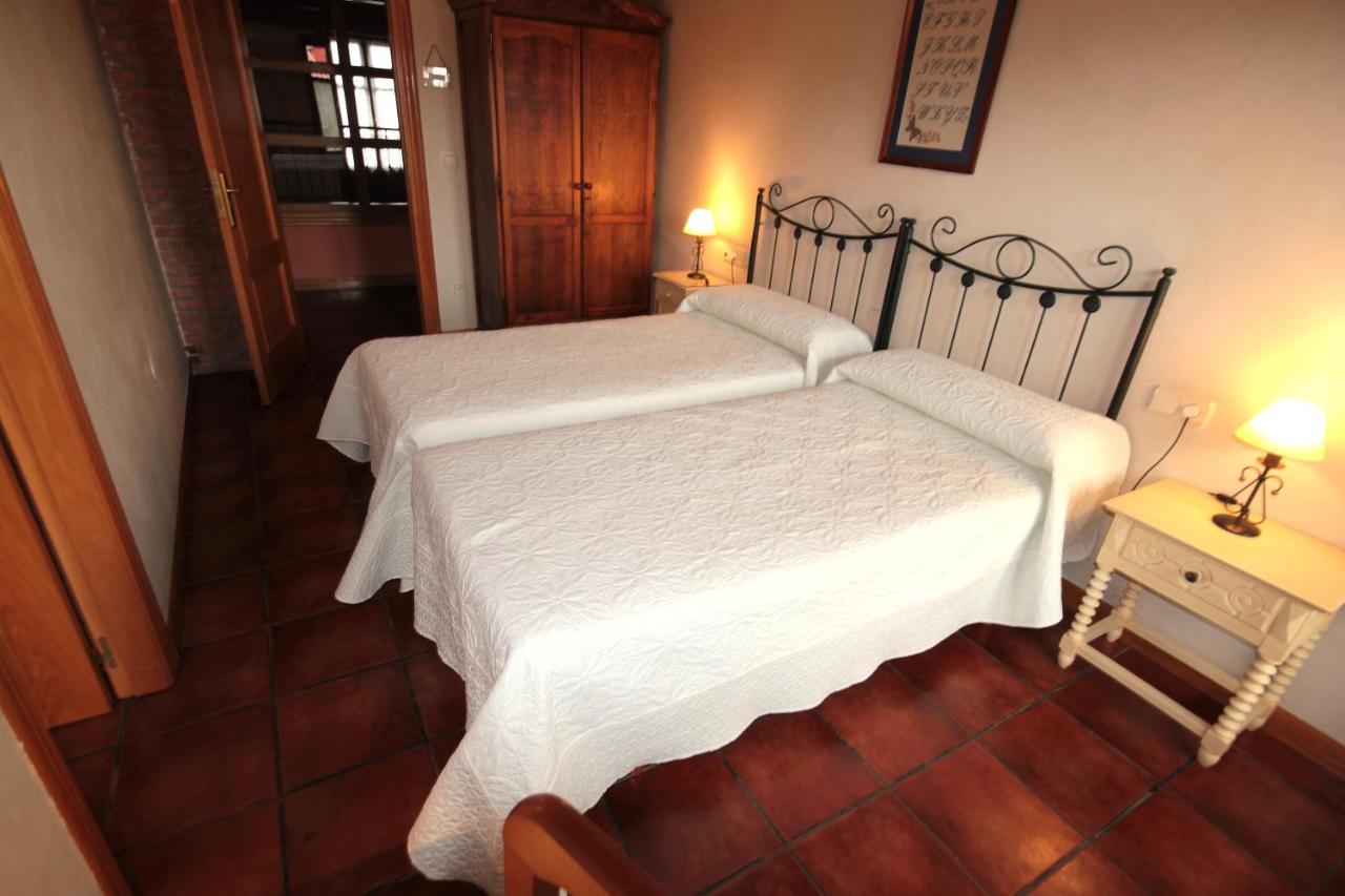 Casa Rural El Meson บริออเนส ภายนอก รูปภาพ
