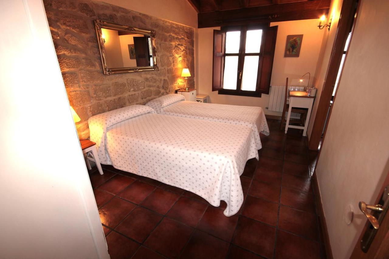 Casa Rural El Meson บริออเนส ภายนอก รูปภาพ